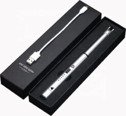 Oplaadbare Lange Dunne Elektrische Aansteker - Duurzame Plasma Aansteker - Inclusief Cadeauverpakking - BBQ – Kaarsen – Zilver 9 Oplaadbare Lange Dunne Elektrische Aansteker - Duurzame Plasma Aansteker - Inclusief Cadeauverpakking - BBQ – Kaarsen – Zilver -Barbecue Benodigdheden Winkel 1200x1101 1