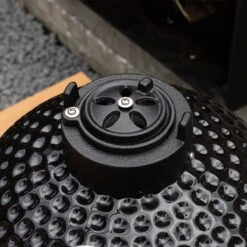BluMill Kamado BBQ Egg - Kamado 13 Inch - Incl. Vlees Thermometer - Houtskoolbarbecues - Zwart - Ø 27cm -Barbecue Benodigdheden Winkel 1200x1200 27