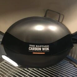 The Bastard Carbon Steel Wok -Barbecue Benodigdheden Winkel 1200x1200 50