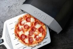 Ooni Pizzaschep Aluminium - Perforated Pizza Peel 12 Inch 9 Ooni Pizzaschep Aluminium - Perforated Pizza Peel 12 Inch -Barbecue Benodigdheden Winkel 1200x800 52