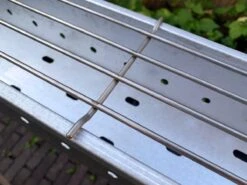 Spiedini Saté-bbq Bali 80 - Saté Houtskoolbarbecue Met Horizontaal Rooster - 80 Cm Lang, 11 Cm Breed - Materiaal: Gealuminiseerd Ijzer -Barbecue Benodigdheden Winkel 1200x899 6