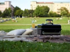 Weber Go-anywhere Houtskoolbarbecue - Zwart -Barbecue Benodigdheden Winkel 1200x901