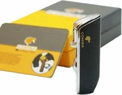 Cohiba® Sigarenaansteker - Sigarenboor - Sigaren - Sigaar - Cohiba Aansteker - Sigarenboor - Sigaren Accessoires - Sigarenknipper - Sigaar Aansteker - Cohiba - Incl. Luxe Geschenkdoos - Zwart -Barbecue Benodigdheden Winkel 1200x937 2